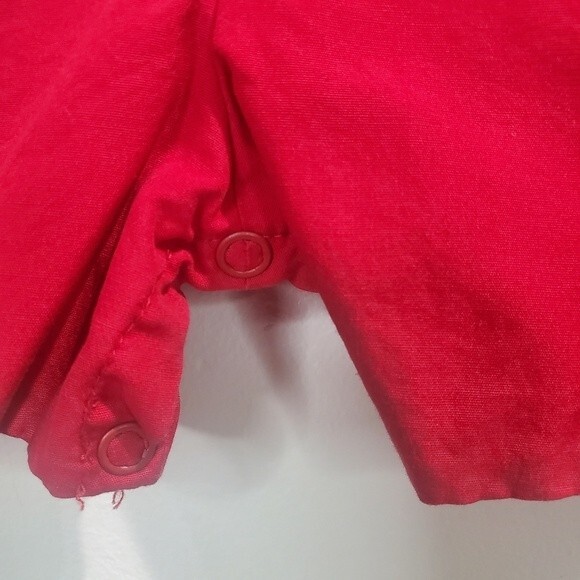 Red plaid jumper with snaps cotton size 2t - Picture 2 of 6